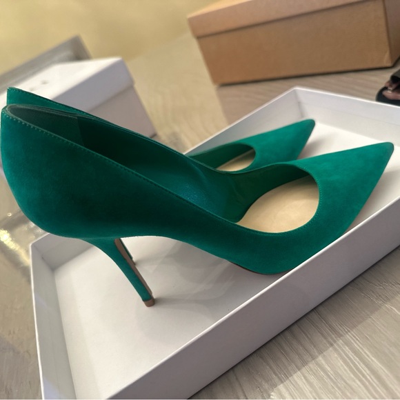 Christian Dior Emerald Suede Pointed Toe Pumps - Picture 5 of 10